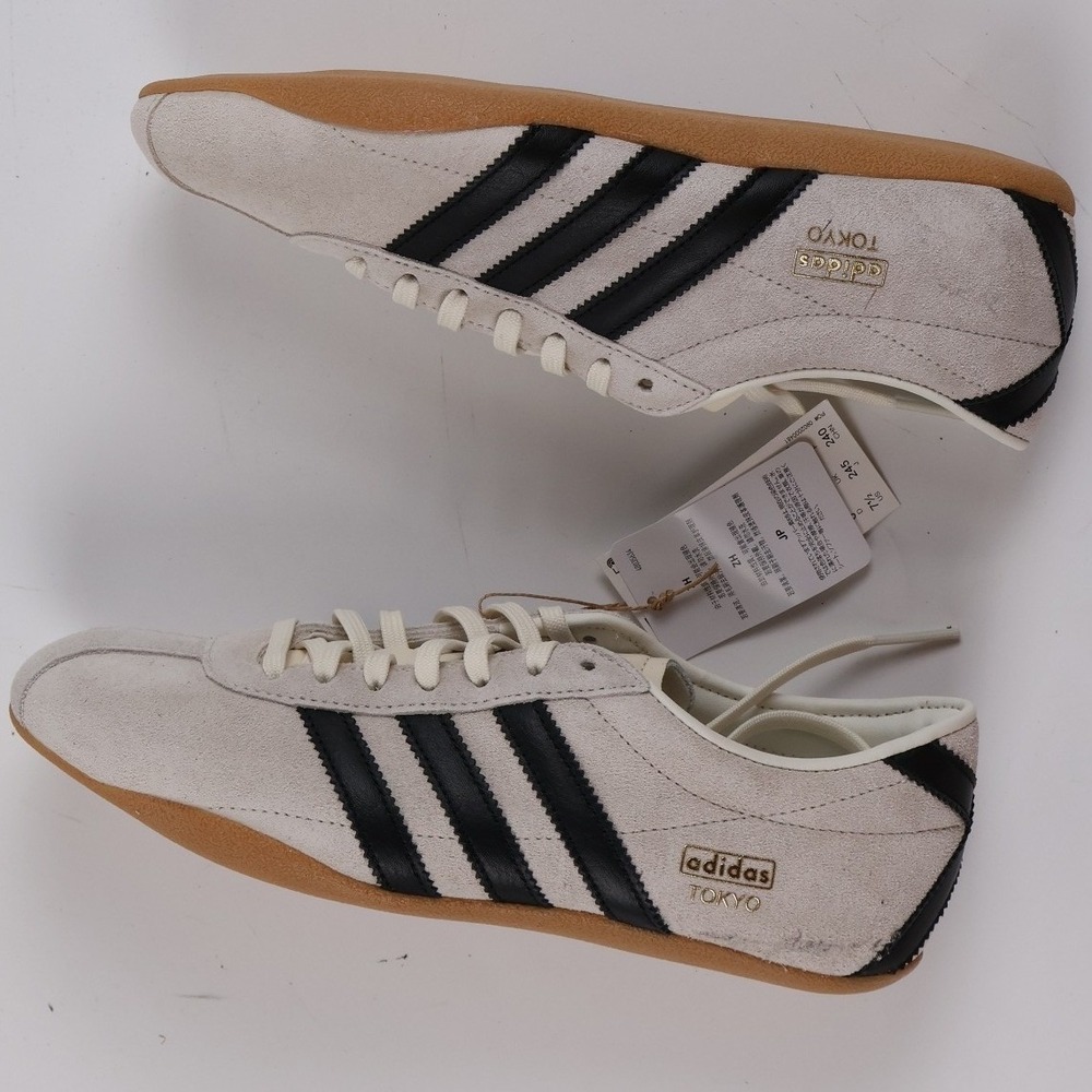 Adidas Tokyo W Sneakers Off White Black Gum Suede 7.5 JI0182 NWT